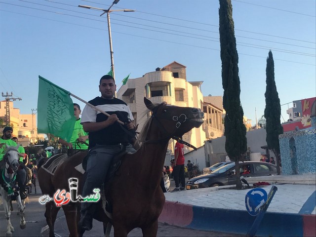 فيديو : الخياله القسماوية تجوب شوارع المدينة في مسيرة احتفالية بقدوم شهر رمضان المبارك 